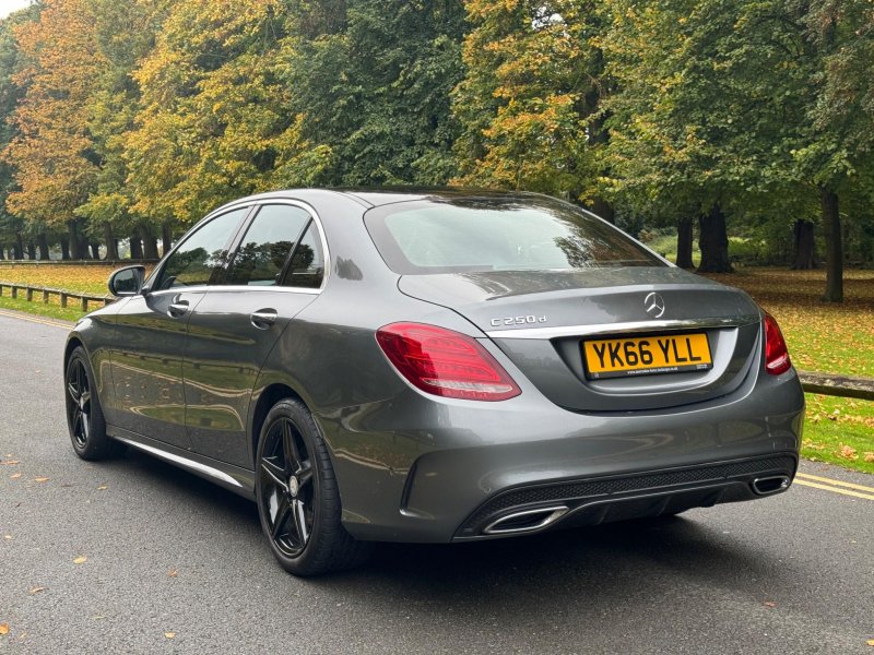 MERCEDES-BENZ C CLASS