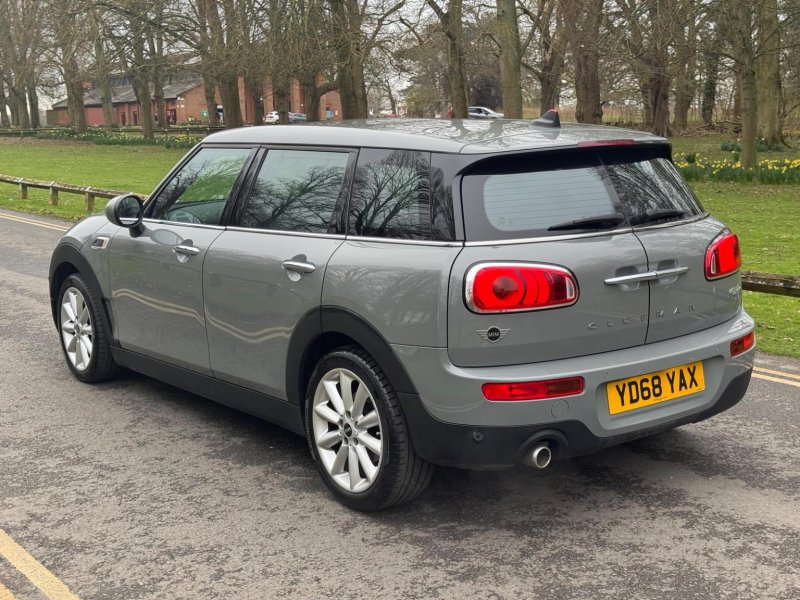 MINI CLUBMAN