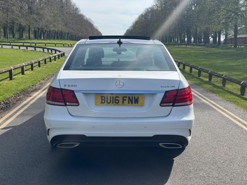 MERCEDES-BENZ E CLASS