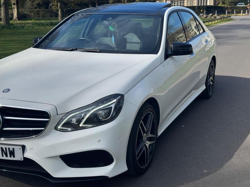 MERCEDES-BENZ E CLASS