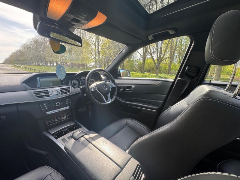 MERCEDES-BENZ E CLASS