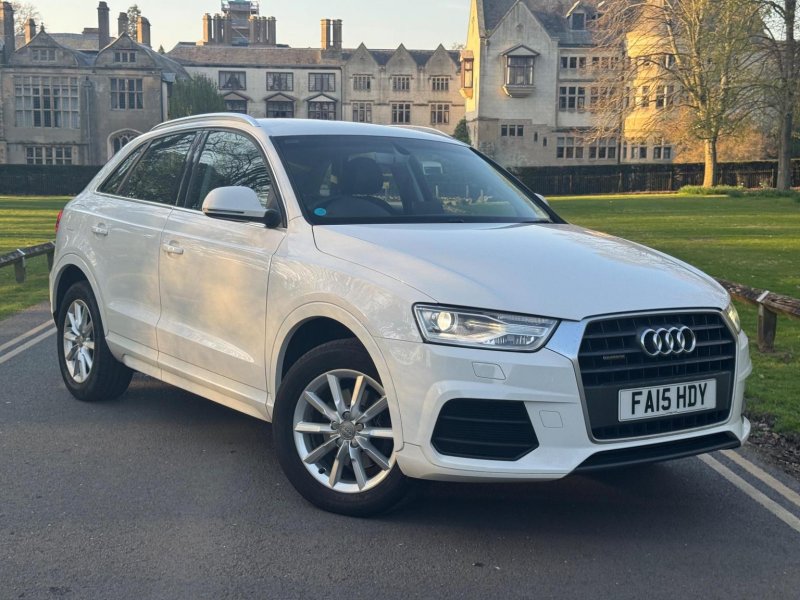 AUDI Q3